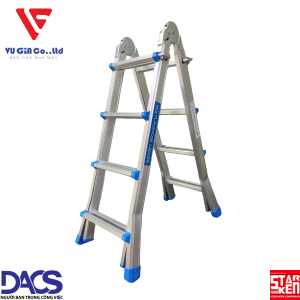 A STARKEN ST404G Sliding Aluminum Ladder
