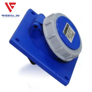 3-pin 125A watertight recessed socket BEK-4432