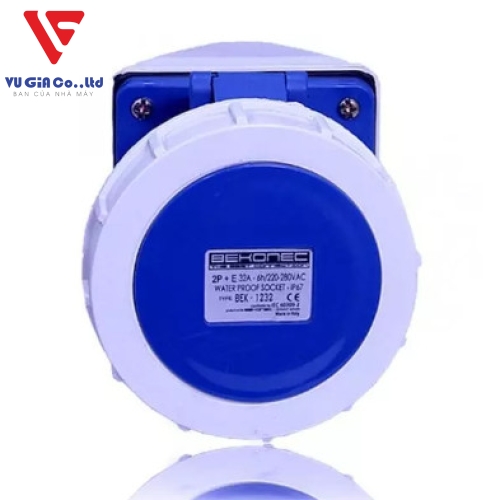 3-pin 32A watertight surface-mounted socket BEK-1232