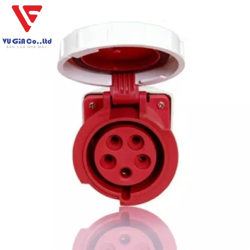 5-pin 32A watertight surface-mounted socket BEK-1252